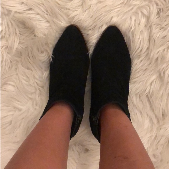 Aldo Black Booties - Picture 5 of 7